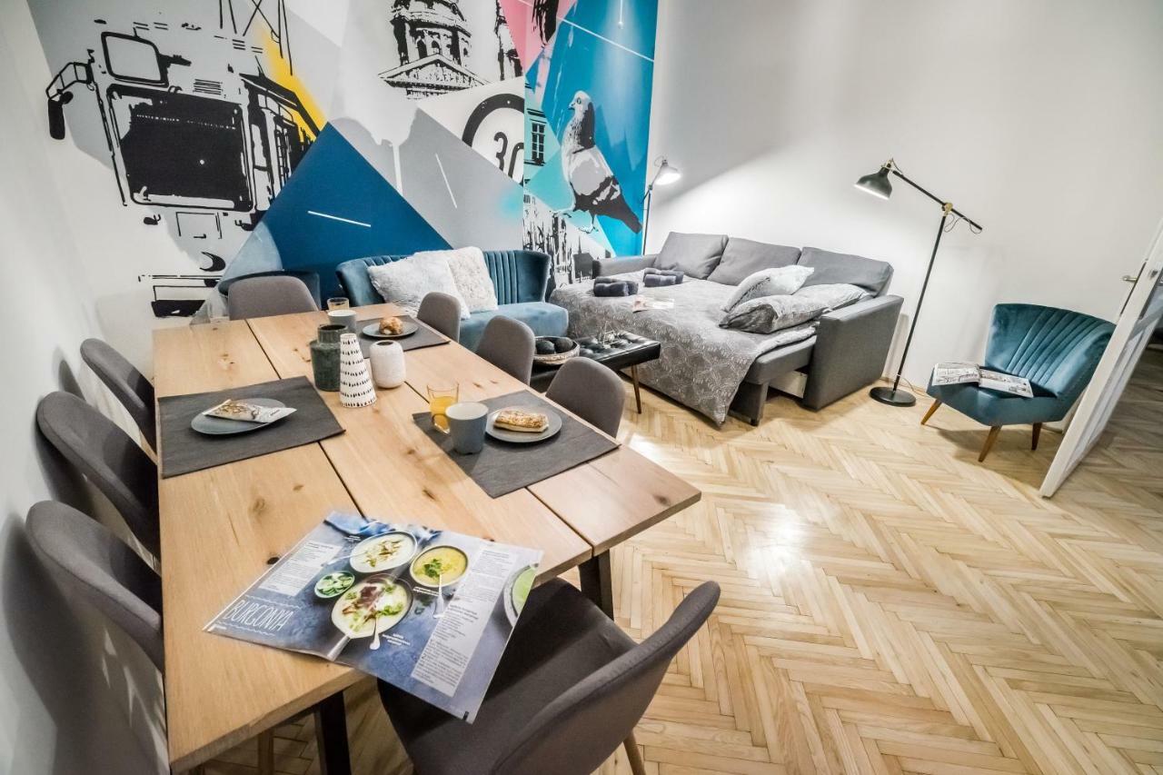 Bpr Colorlib Art Apartment Budapest Luaran gambar