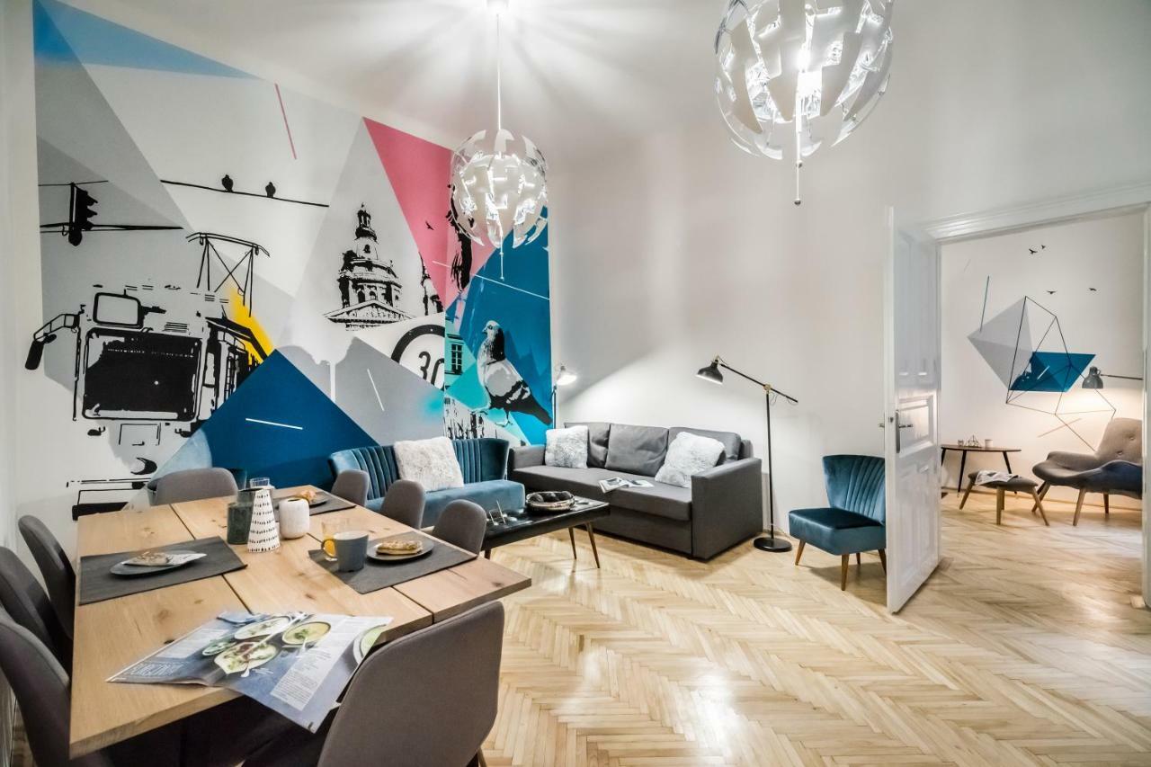 Bpr Colorlib Art Apartment Budapest Luaran gambar
