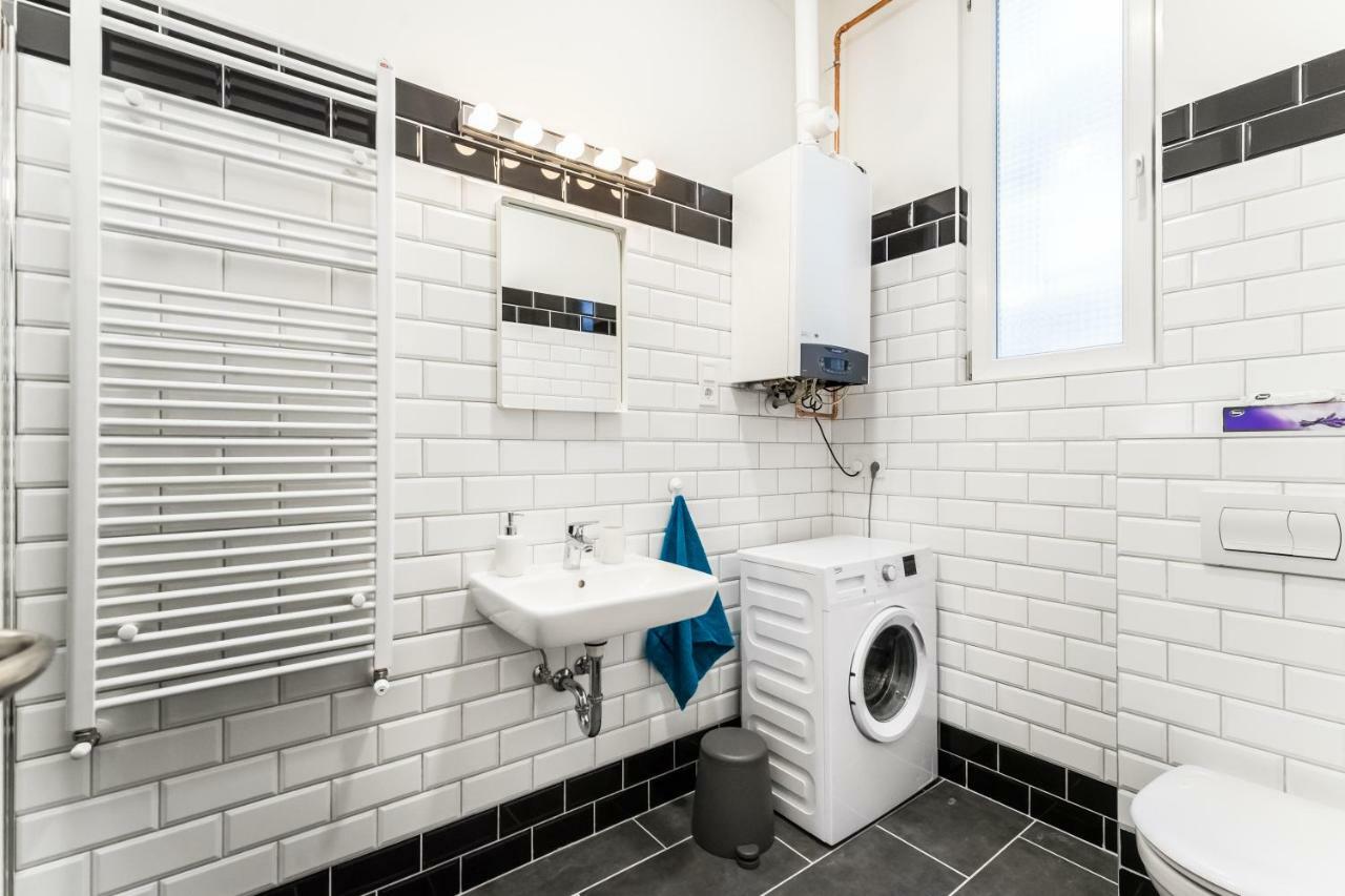 Bpr Colorlib Art Apartment Budapest Luaran gambar
